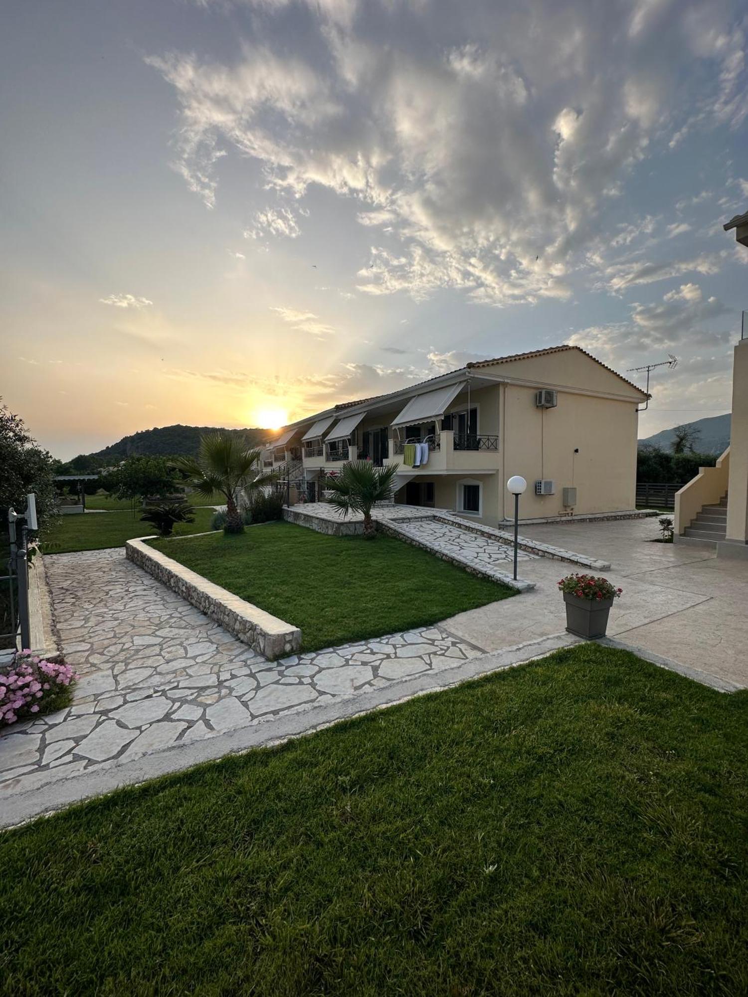 Apartments Villa Rania Perdika  Extérieur photo